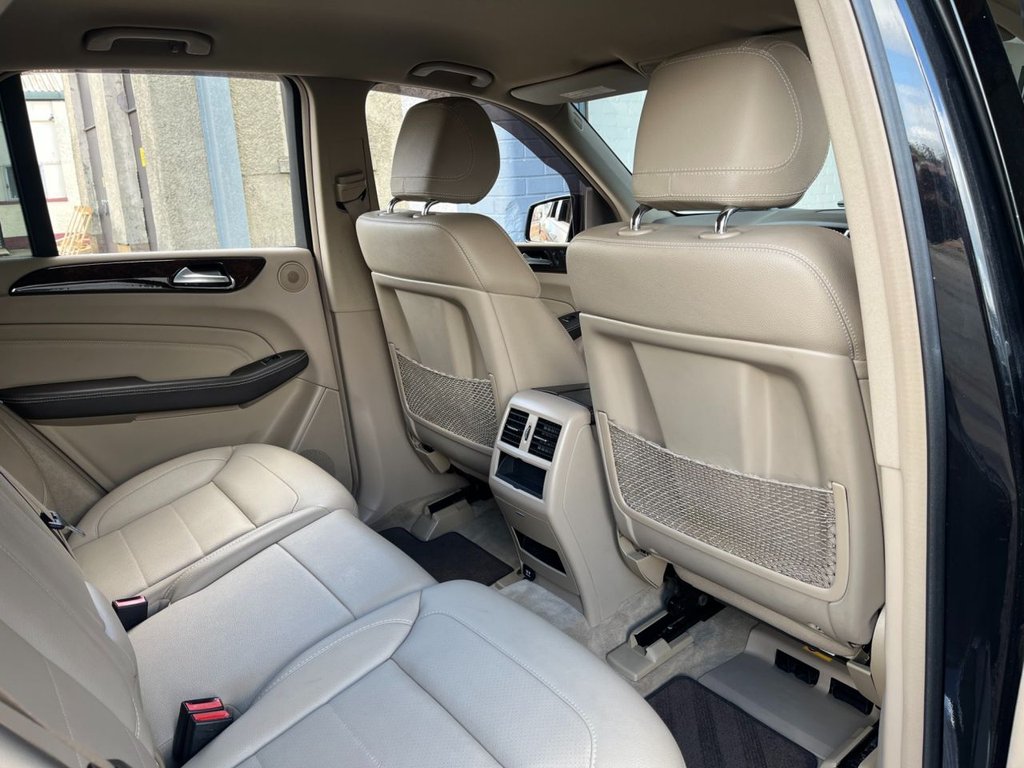 USED 2013 63 MERCEDES-BENZ M-CLASS 2.1 ML250 BlueTEC SE SUV 5dr Diesel G-Tronic 4WD Euro 6 (s/s) (204 ps) 