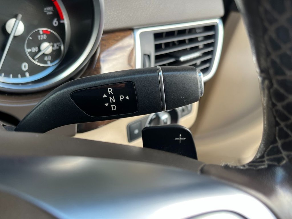 USED 2013 63 MERCEDES-BENZ M-CLASS 2.1 ML250 BlueTEC SE SUV 5dr Diesel G-Tronic 4WD Euro 6 (s/s) (204 ps) 