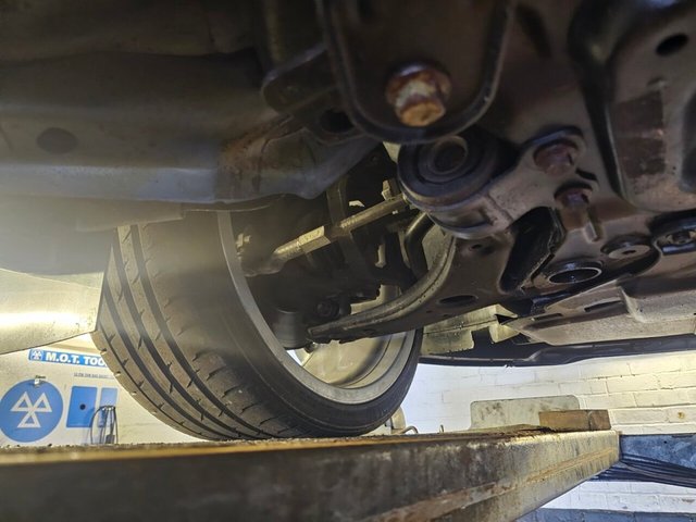 2011 FORD FOCUS - Photo 9