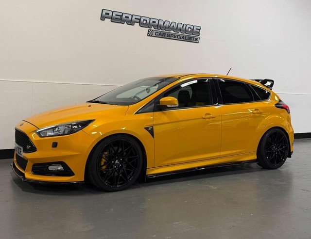 2017 67 Ford Focus 2.0T EcoBoost ST-2 Hatchback 5dr Petrol Manual Euro 6 (s/s) (250 ps)