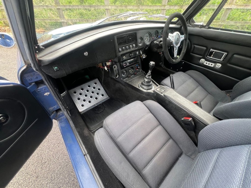 USED 1978 MG MGB GT RALLY PREP'd // 1800cc // Overdrive // px swap 