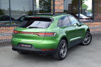 USED 2018 68 PORSCHE MACAN 2.0T SUV 5dr Petrol PDK 4WD Euro 6 (s/s) (245 ps) PAN ROOF / BOSE / CHRONO / FSH