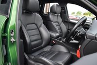 USED 2018 68 PORSCHE MACAN 2.0T SUV 5dr Petrol PDK 4WD Euro 6 (s/s) (245 ps) PAN ROOF / BOSE / CHRONO / FSH