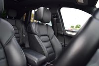 USED 2018 68 PORSCHE MACAN 2.0T SUV 5dr Petrol PDK 4WD Euro 6 (s/s) (245 ps) PAN ROOF / BOSE / CHRONO / FSH