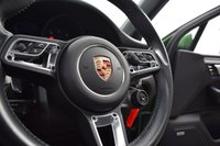 USED 2018 68 PORSCHE MACAN 2.0T SUV 5dr Petrol PDK 4WD Euro 6 (s/s) (245 ps) PAN ROOF / BOSE / CHRONO / FSH