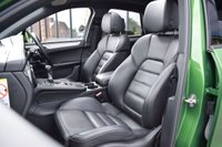 USED 2018 68 PORSCHE MACAN 2.0T SUV 5dr Petrol PDK 4WD Euro 6 (s/s) (245 ps) PAN ROOF / BOSE / CHRONO / FSH