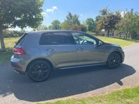 USED 2017 17 VOLKSWAGEN GOLF 1.6 TDI BlueMotion Tech SE Nav Hatchback 5dr Diesel Manual Euro 6 (s/s) (115 ps) 