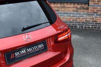 USED 2018 18 MERCEDES-BENZ GLC 2.1 GLC250d AMG Line (Premium) SUV 5dr Diesel G-Tronic+ 4MATIC Euro 6 (s/s) (204 ps) PAN ROOF / 360 / RUNNING BOARD