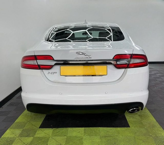2014 JAGUAR XF - Photo 5
