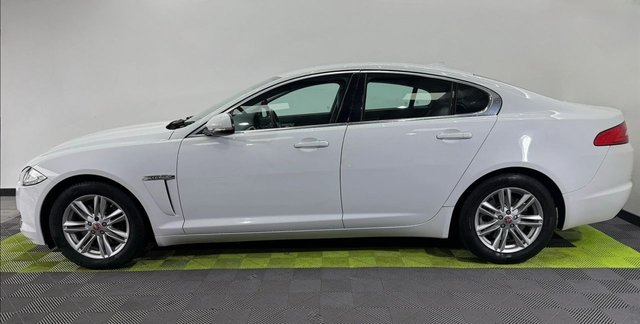 2014 JAGUAR XF - Photo 7