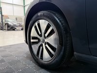USED 2020 69 VOLKSWAGEN E-GOLF 35.8kWh e-Golf Hatchback 5dr Electric Auto (136 ps) DAB | F&R park sens | Front assist