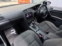 USED 2020 69 VOLKSWAGEN E-GOLF 35.8kWh e-Golf Hatchback 5dr Electric Auto (136 ps) DAB | F&R park sens | Front assist