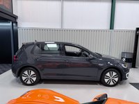 USED 2020 69 VOLKSWAGEN E-GOLF 35.8kWh e-Golf Hatchback 5dr Electric Auto (136 ps) DAB | F&R park sens | Front assist