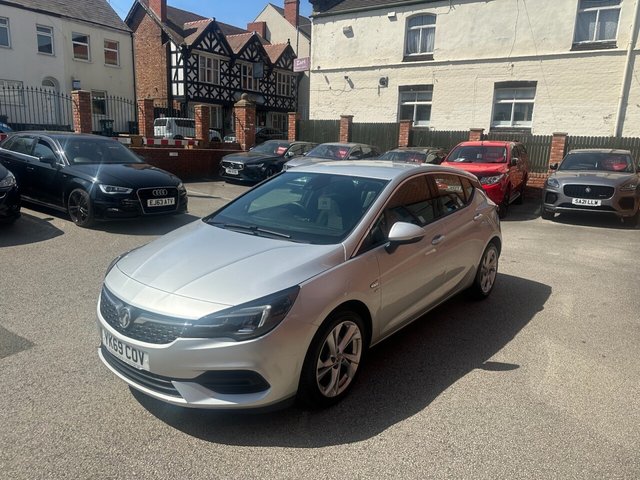 2020 Vauxhall Astra 1.2L SRI 5dr - Photo 2