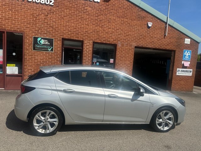 2020 Vauxhall Astra 1.2L SRI 5dr - Photo 3