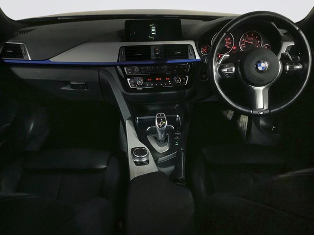 2017 BMW 4 Series 2L M Sport 2dr - Photo 3