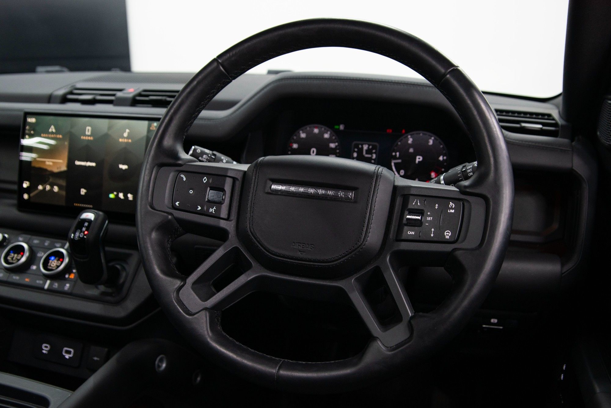 USED 2023 72 LAND ROVER DEFENDER 3.0 D300 MHEV X-Dynamic HSE SUV