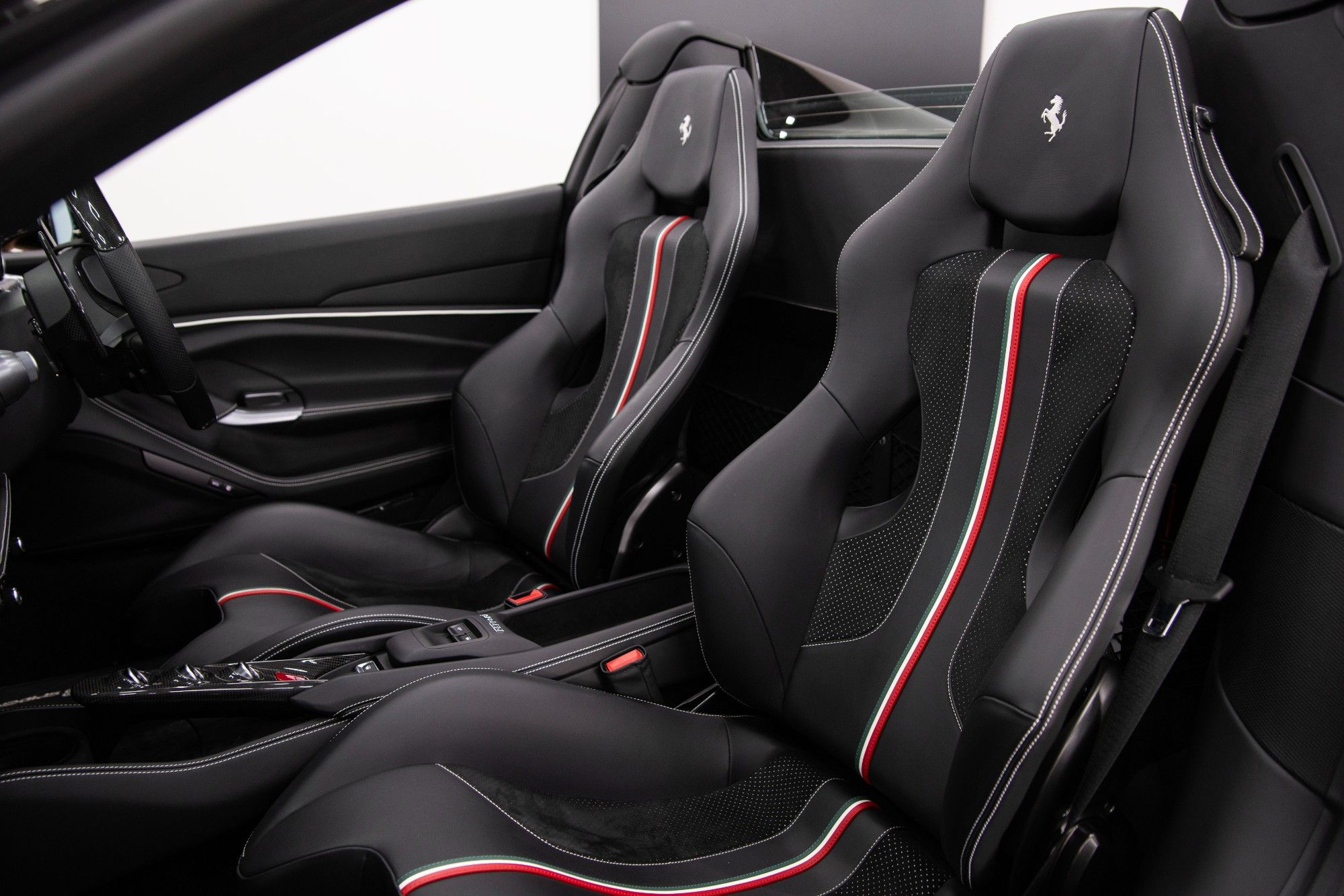 USED 2022 22 FERRARI F8 Spider 3.9T V8 Convertible 