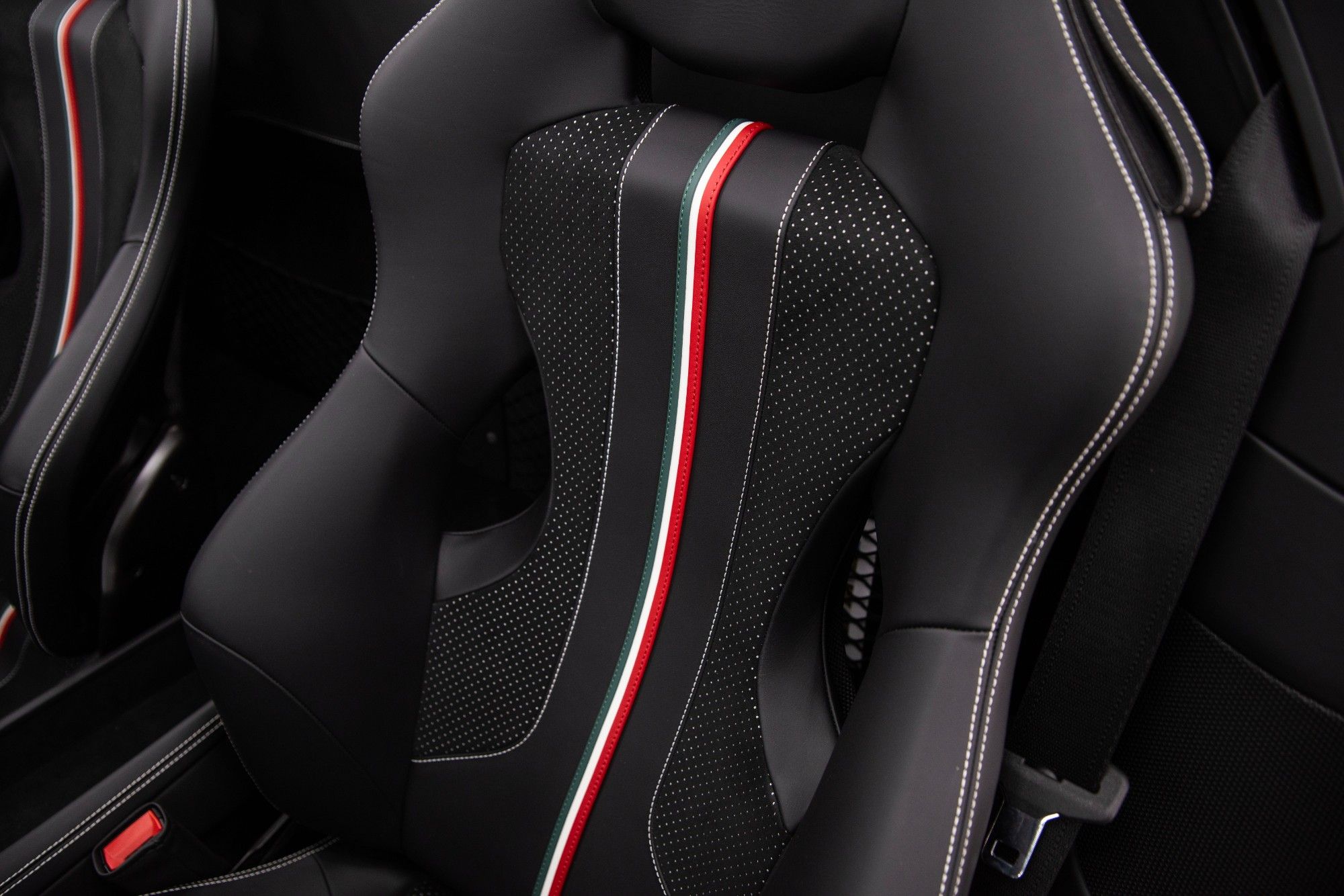 USED 2022 22 FERRARI F8 Spider 3.9T V8 Convertible 