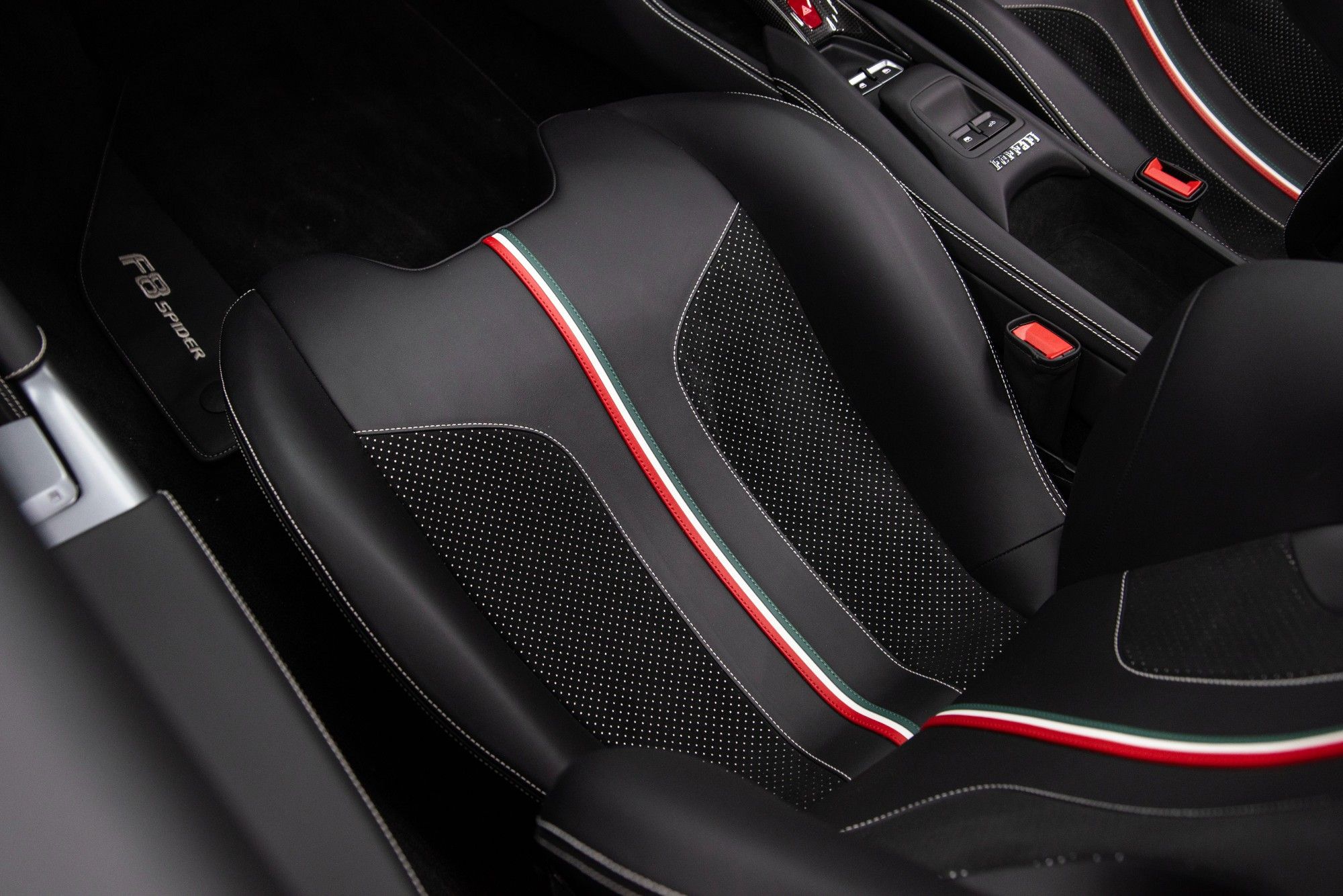 USED 2022 22 FERRARI F8 Spider 3.9T V8 Convertible 