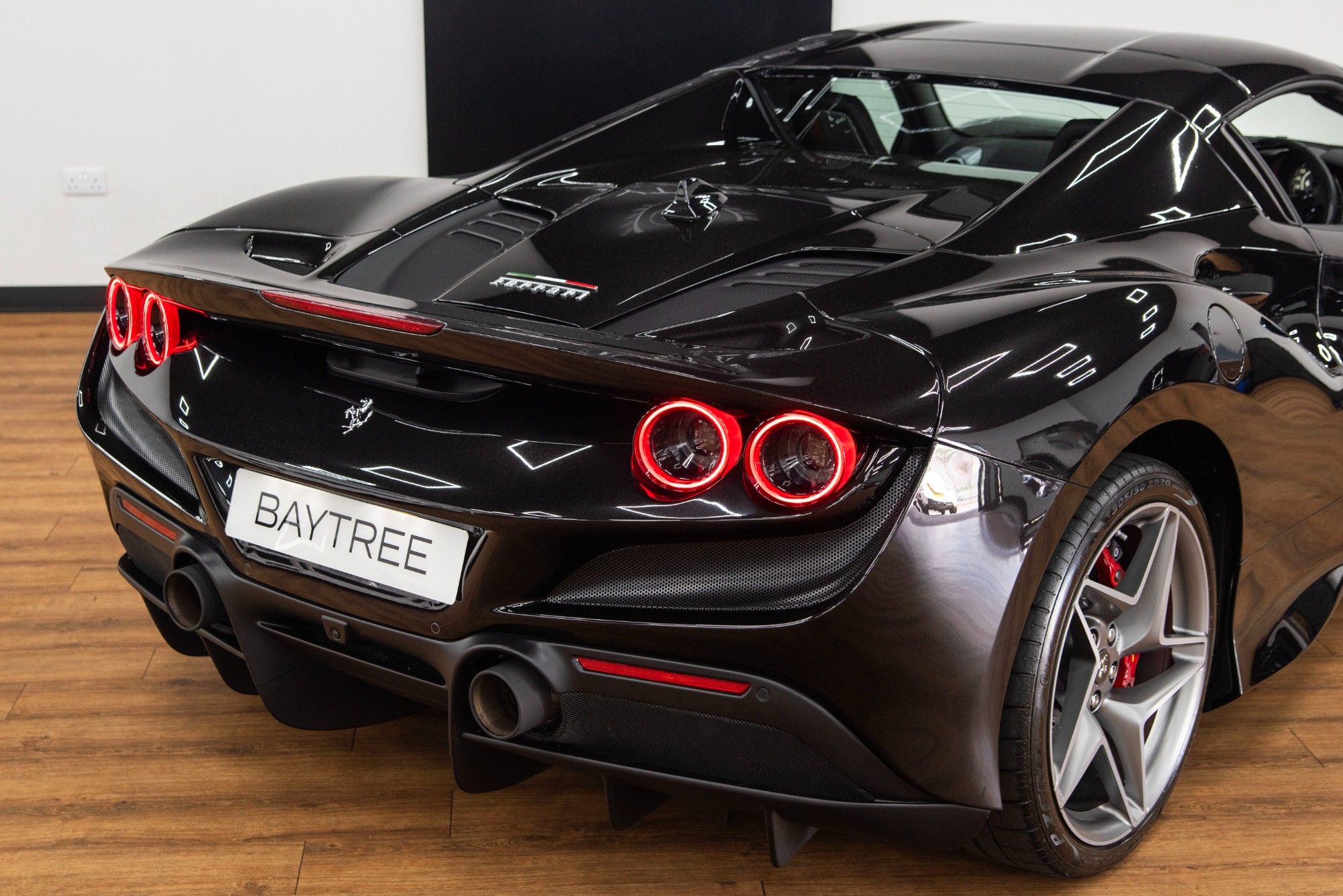 USED 2022 22 FERRARI F8 Spider 3.9T V8 Convertible 