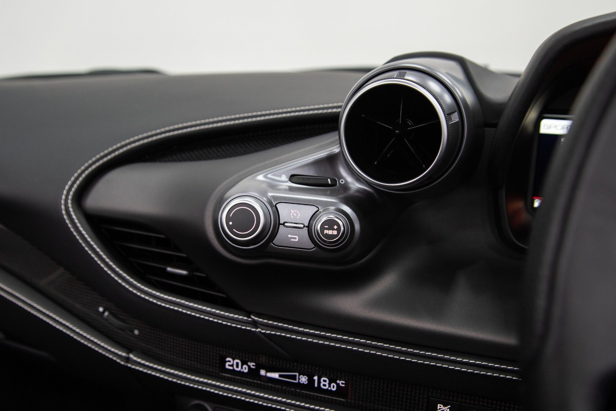 USED 2022 22 FERRARI F8 Spider 3.9T V8 Convertible 
