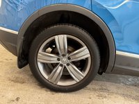 USED 2017 17 VOLKSWAGEN TIGUAN 2.0 TSI BlueMotion Tech SEL SUV 5dr Petrol Manual 4Motion Euro 6 (s/s) (180 ps)+1 FORMER KEEPER+FSH 7 STAMPS+2KEYS+PARK CONTROL+PANORAMIC SUNROOF+MEDIA+NAVIGATION+APPS+19 INCH ALLOYS+ 2 KEYS+1 FORMER KEEPER+PRIVACY+FSH 7 STAMPS+PANORAMIC SUNROOF+NAV+PARK CONTROL+19" ALLOYS+BLUETOOTH+MEDIA+USB+AUX+DAB+CRUISE+CLIMATE+HEATED FRONT SEATS+HPI CLEAR