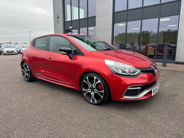 2016 04 Renault Clio 1.6 TCE RENAULTSPORT NAV TROPHY AUTO 220PS
