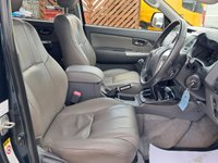 USED 2013 63 TOYOTA HI-LUX 3.0 D-4D Invincible Pickup Double Cab 4dr Diesel Manual 4WD Euro 5 (171 ps) 