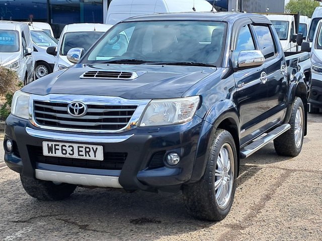 2013 TOYOTA HI-LUX 3.0 D-4D Invincible Pickup Double Cab 4dr Diesel Manual 4WD Euro 5 (171 ps) - Photo 3