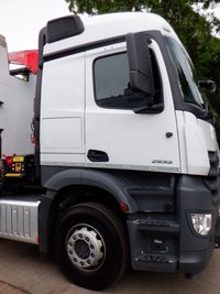 USED 2019 19 MERCEDES-BENZ AROCS 2019 Mercedes Arocs 2532 6x2 Tipper & Crane 