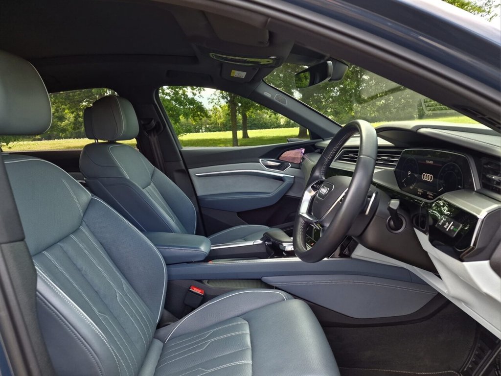 USED 2020 70 AUDI E-TRON 55 Edition 1 Sportback 5dr Electric Auto quattro 95kWh (408 ps) FINANCE AVAILABLE