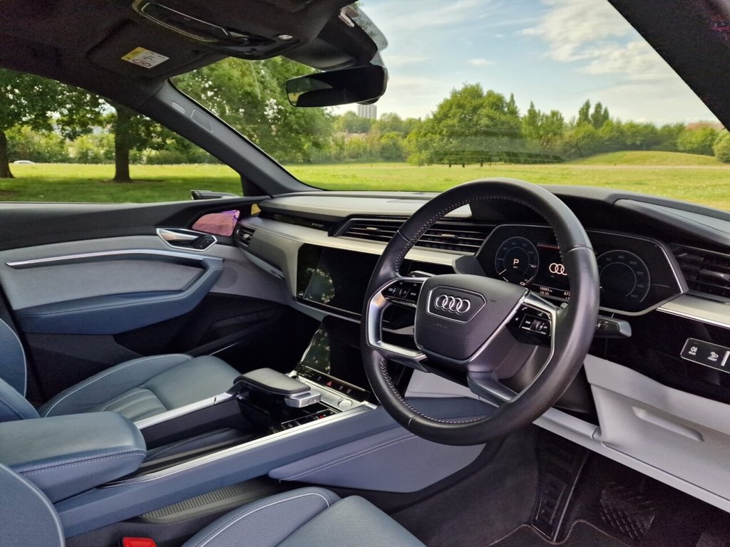USED 2020 70 AUDI E-TRON 55 Edition 1 Sportback 5dr Electric Auto quattro 95kWh (408 ps) FINANCE AVAILABLE