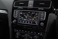 USED 2017 17 VOLKSWAGEN GOLF 2.0 TSI BlueMotion Tech R Hatchback 