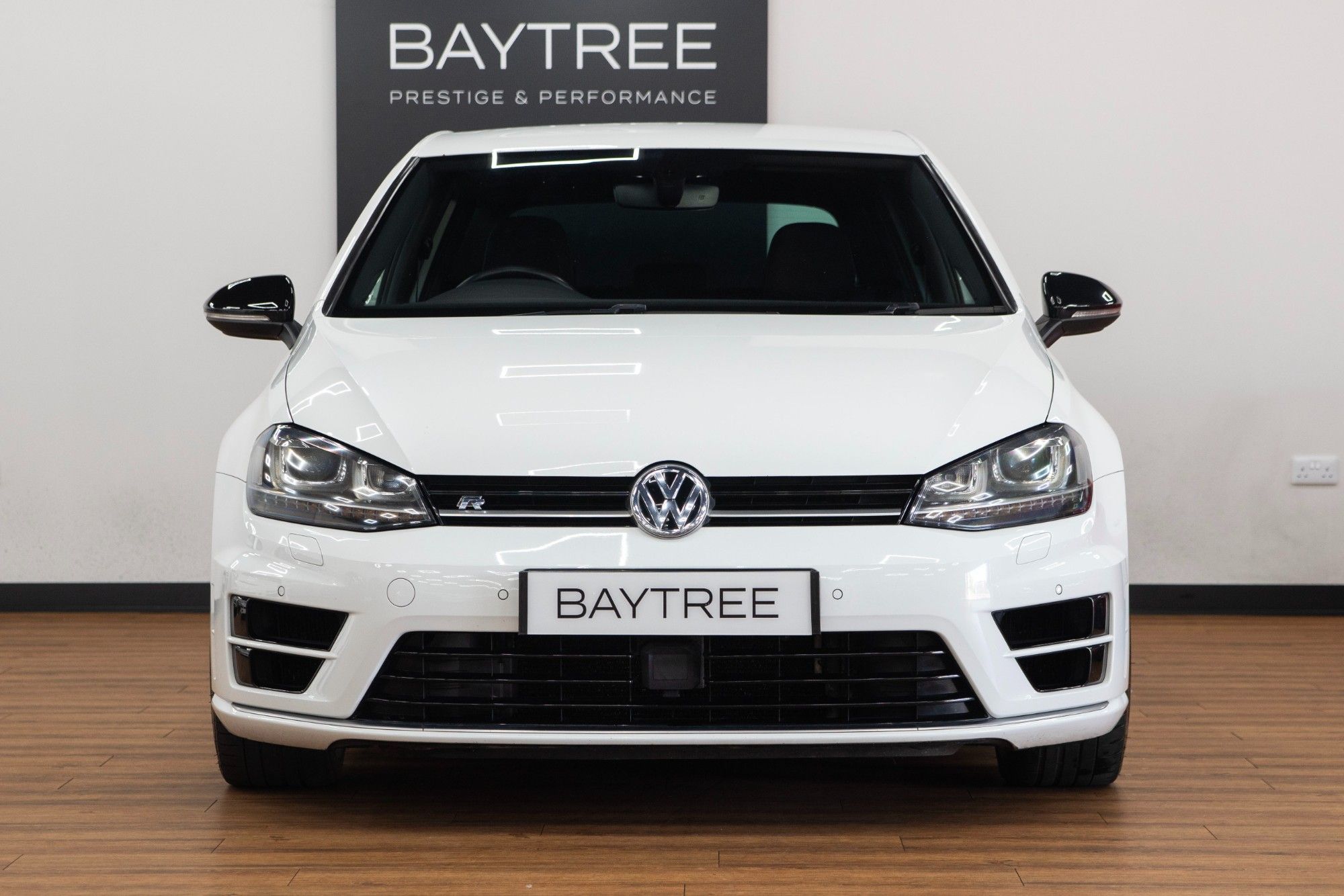 USED 2017 17 VOLKSWAGEN GOLF 2.0 TSI BlueMotion Tech R Hatchback 