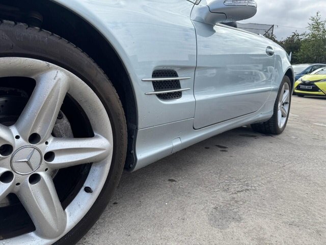 2005 Mercedes-Benz SL - Photo 10