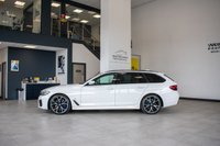 USED 2021 71 BMW 5 SERIES 3.0 530d MHT M Sport Touring 5dr Diesel Hybrid Steptronic xDrive Euro 6 (s/s) (286 ps) M Sport Pro Package
