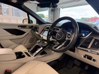 USED 2022 22 JAGUAR I-PACE 400 90kWh Black SUV 5dr Electric Auto 4WD (400 ps)+1 OWNER FROM NEW+HISTORY+2 KEYS+PANORAMIC SUNROOF+MEDIA+APPS+NAV+BLUETOOTH+LEATHER SEATS+PARK CONTROL+PRIVACY+ 2 KEYS+1 OWNER FROM NEW+MEDIA+2 CABLES+HISTORY+PANORAMIC SUNROOF+FULL LEATHER SEATS+PRIVACY+20" ALLOYS+BLUETOOTH+USB+AUX+DAB+APPS+CLIMATE+CRUISE+PARKING SENSORS+HEATED FRONT SEATS+REAR CAM+HPI CLEAR