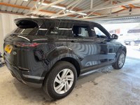 USED 2021 21 LAND ROVER RANGE ROVER EVOQUE 1.5 P300e 12.2kWh R-Dynamic S SUV 5dr Petrol Plug-in Hybrid Auto 4WD Euro 6 (s/s) (309 ps)+1 OWNER+HISTORY+2 KEYS+FULL LEATHER SEATS+NAVIGATION+MEDIA+APPS+BLUETOOTH+USB+AUX+DAB 2 KEYS+1 OWNER FROM NEW+MEDIA+HISTORY+PARK CONTROL+DIGITAL DASH+BLUETOOTH+NAV+APPS+PRIVACY+USB+AUX+DAB+ALLOYS+CLIMATE+CRUISE+HPI CLEAR