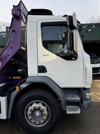 USED 2015 15 DAF LF 2015 DAF LF-310 Skip Loader 