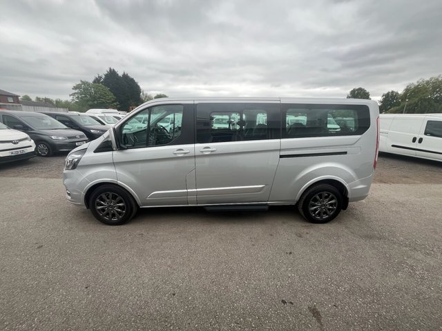View our FORD TOURNEO CUSTOM