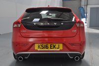USED 2016 16 VOLVO V40 2.0 D2 R-Design Lux Nav Hatchback 5dr Diesel Manual Euro 6 (s/s) (120 ps) Satellite Navigation, Heated Seats, &pound;20 Tax