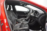USED 2016 16 VOLVO V40 2.0 D2 R-Design Lux Nav Hatchback 5dr Diesel Manual Euro 6 (s/s) (120 ps) Satellite Navigation, Heated Seats, &pound;20 Tax