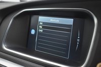 USED 2016 16 VOLVO V40 2.0 D2 R-Design Lux Nav Hatchback 5dr Diesel Manual Euro 6 (s/s) (120 ps) Satellite Navigation, Heated Seats, &pound;20 Tax