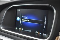USED 2016 16 VOLVO V40 2.0 D2 R-Design Lux Nav Hatchback 5dr Diesel Manual Euro 6 (s/s) (120 ps) Satellite Navigation, Heated Seats, &pound;20 Tax