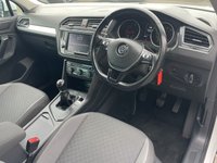 USED 2017 17 VOLKSWAGEN TIGUAN 2.0 TDI BlueMotion Tech SE SUV 5dr Diesel Manual Euro 6 (s/s) (150 ps) 2 OWNERS FROM NEW, FULL SERVICE HISTORY INCLUDING TIMING BELT + WATER PUMP CHANGE @44K, 2 KEYS, BOOK PACK, FRESH SERVICE + 1YR MOT WITHIN THE SALE