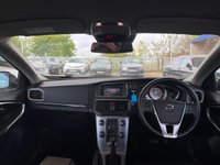 USED 2018 18 VOLVO V40 CROSS COUNTRY 2.0 D3 Pro Hatchback 5dr Diesel Auto Euro 6 (s/s) (150 ps) 