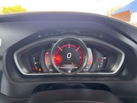 USED 2018 18 VOLVO V40 CROSS COUNTRY 2.0 D3 Pro Hatchback 5dr Diesel Auto Euro 6 (s/s) (150 ps) 