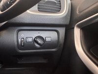 USED 2018 18 VOLVO V40 CROSS COUNTRY 2.0 D3 Pro Hatchback 5dr Diesel Auto Euro 6 (s/s) (150 ps) 