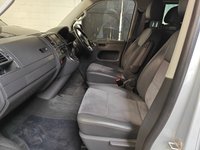 USED 2014 64 VOLKSWAGEN CARAVELLE 2.0 TDI BlueMotion Tech Executive MPV 5dr Diesel DSG Euro 5 (s/s) (140 ps) 